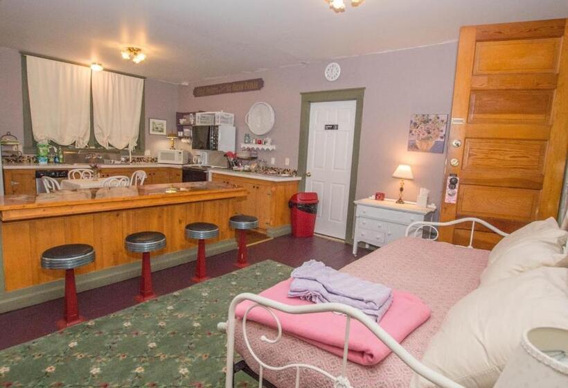 סטודיו סטנדרט, מיטה זוגית, Terrace Inn And 1911 Restaurant