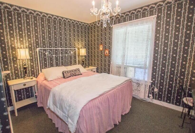 غرفة قياسية, Terrace Inn And 1911 Restaurant