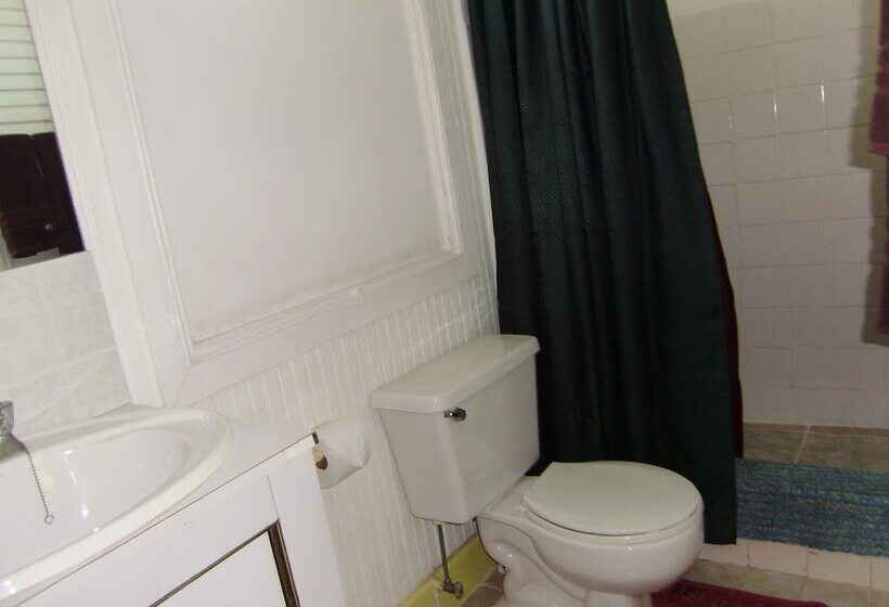 استودیوی استاندارد, Angler Apartments