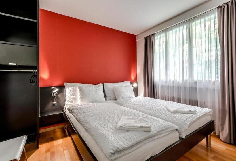 스탠다드 트리플 룸, Boutique Hotel Karl