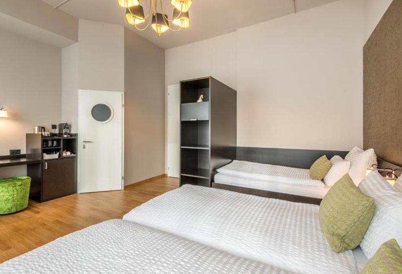 수피리어 트리플 룸, Boutique Hotel Karl