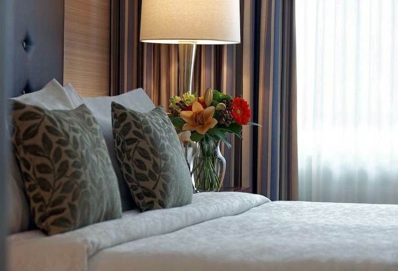 이그제큐티브 스위트, Cambridge Suites Toronto