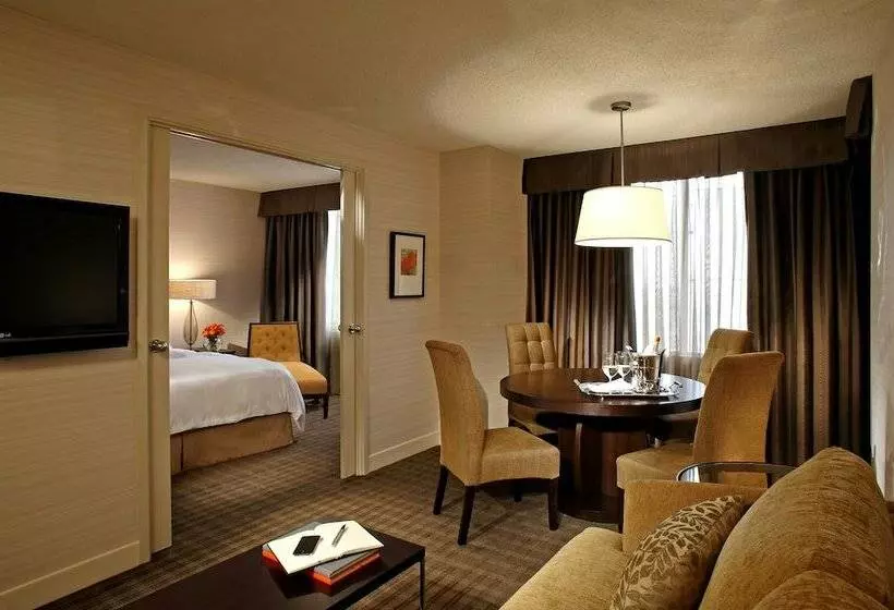 Executive-sviitti, Cambridge Suites Toronto