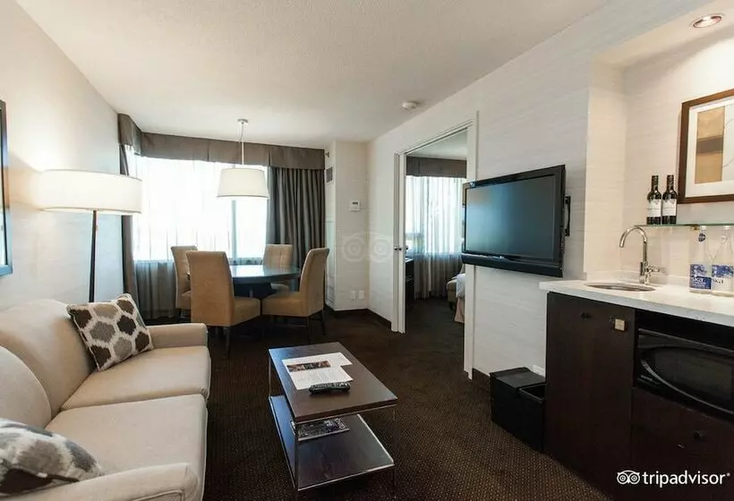 Executive-sviitti, Cambridge Suites Toronto