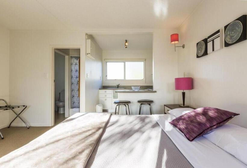 إستوديو قياسى, Mt Albert Motor Lodge