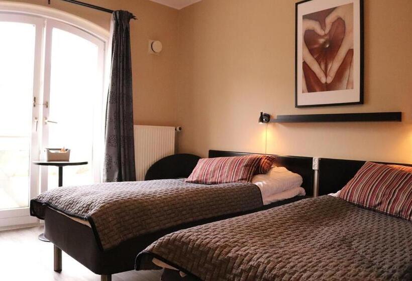 غرفة قياسية, Taastrup Park