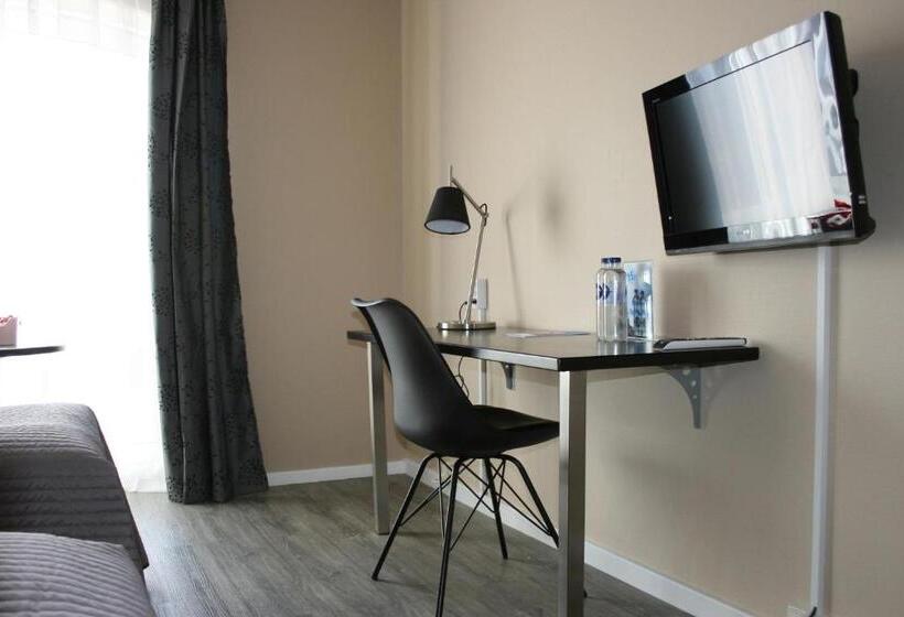 غرفة عائلية, Taastrup Park