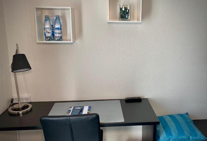 غرفة قياسية, Taastrup Park