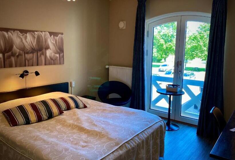 غرفة قياسية, Taastrup Park