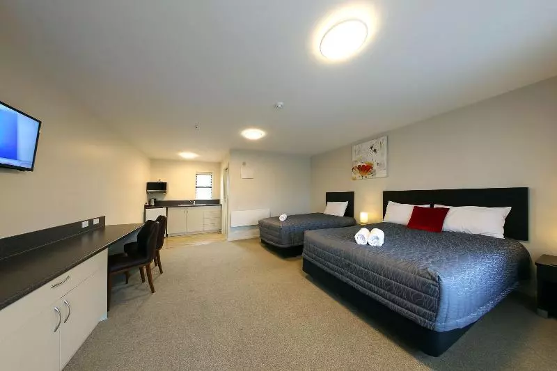 استودیوی پریمیوم, Heritage Court Lodge Oamaru