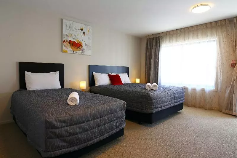 استودیوی پریمیوم, Heritage Court Lodge Oamaru