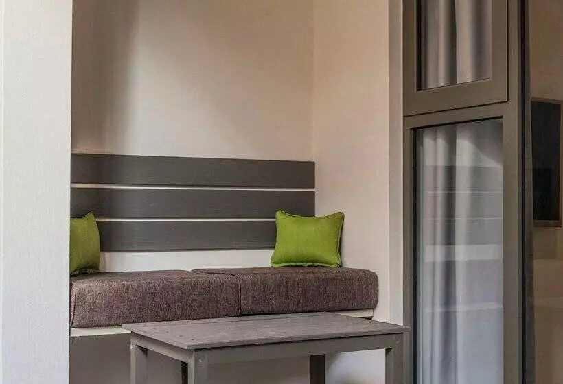 سوییت, Pereybere Hotel & Spa