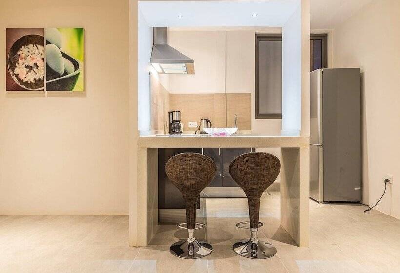 سوییت اجرایی, Pereybere Hotel & Spa