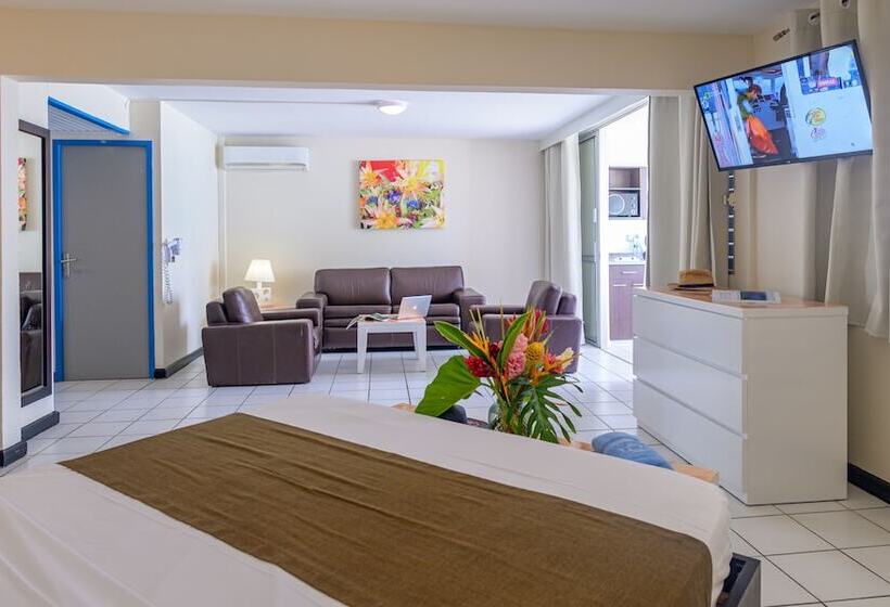 سوییت جونیور, Canella Beach