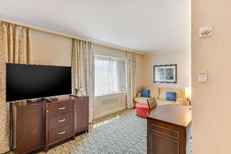 סוויטה נשיאותית, Castletroy Park