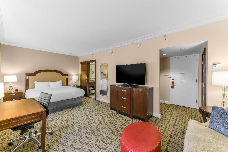 סוויטה נשיאותית, Castletroy Park