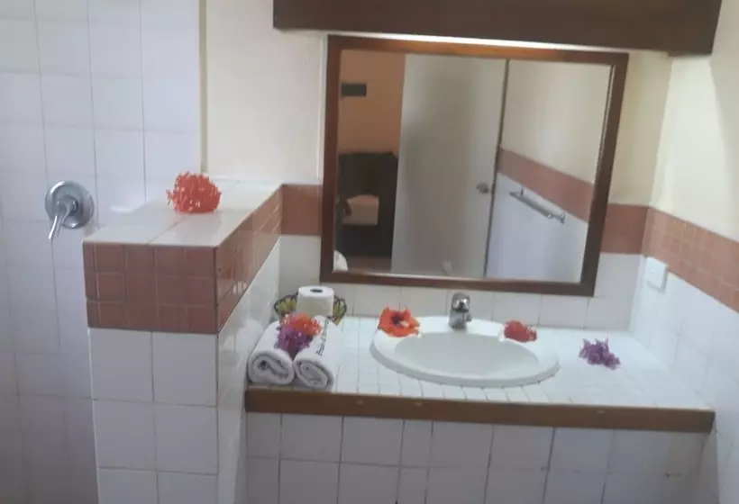 Quarto Familiar, Grand Eastern