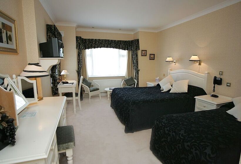 חדר סופריור, Killeen House