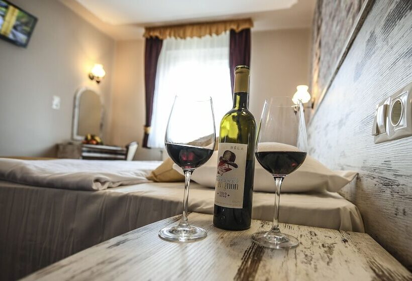 غرفة قياسية, Korona Wellness, Rendezvény és Borszálloda