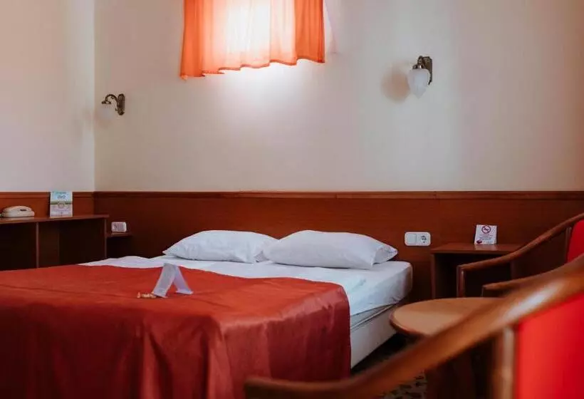 ファミリールーム, Korona Wellness, Rendezvény és Borszálloda