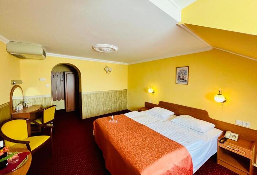 غرفة قياسية, Korona Wellness, Rendezvény és Borszálloda