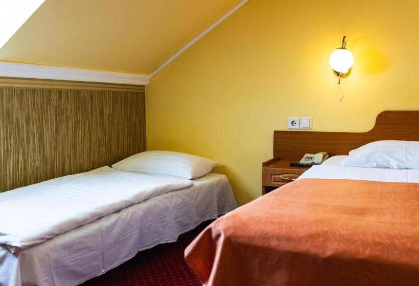 غرفة قياسية, Korona Wellness, Rendezvény és Borszálloda