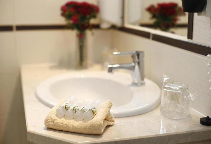 غرفة سوبيريور مطلة على المدينة, Korona Wellness, Rendezvény és Borszálloda