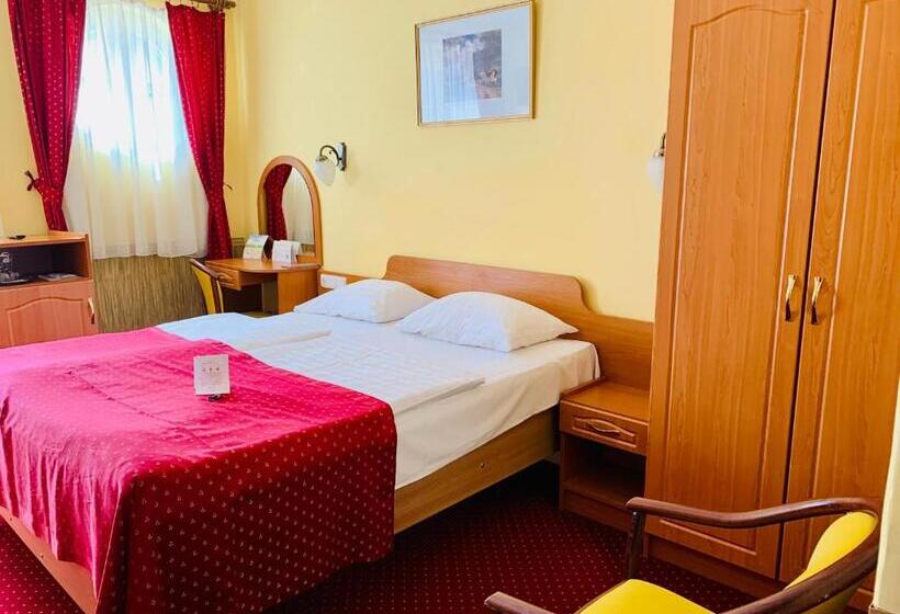 غرفة قياسية, Korona Wellness, Rendezvény és Borszálloda