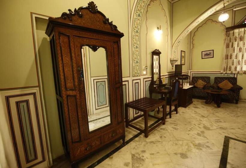 标准间, Narain Niwas Palace