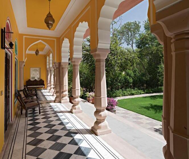 Номер Deluxe, Narain Niwas Palace