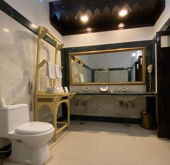 Номер Deluxe, Narain Niwas Palace