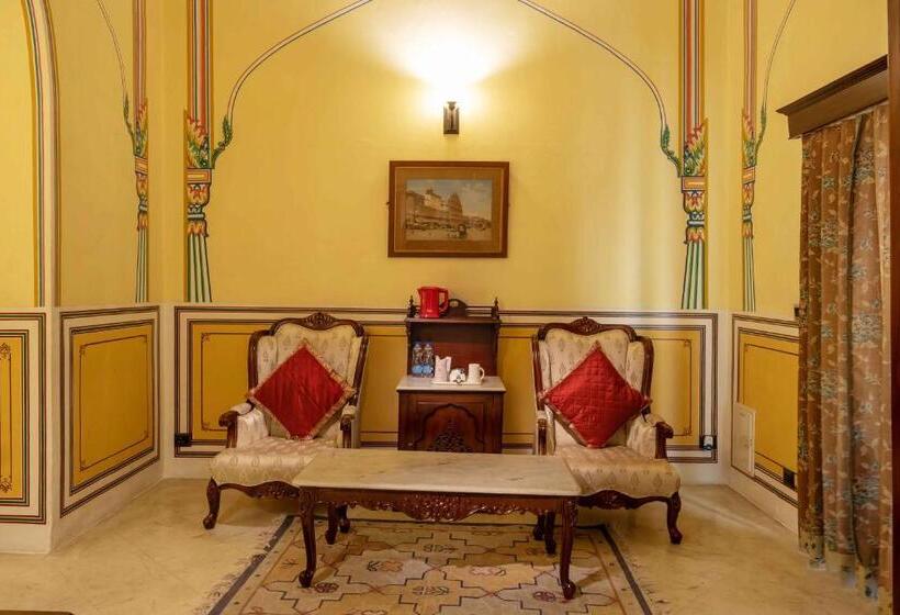 标准间, Narain Niwas Palace