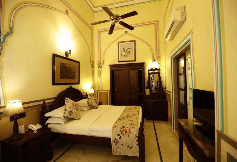 标准间, Narain Niwas Palace