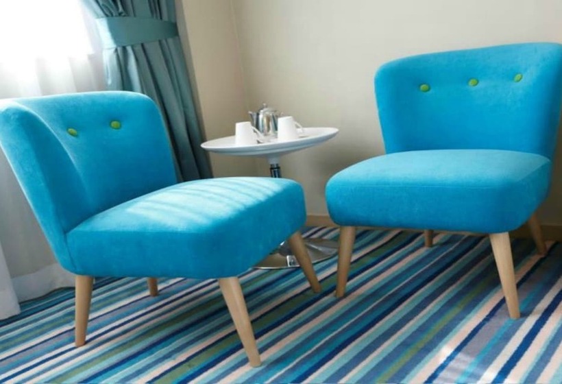 اتاق اجرایی, Panda