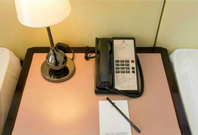 اتاق خانوادگی, Panda