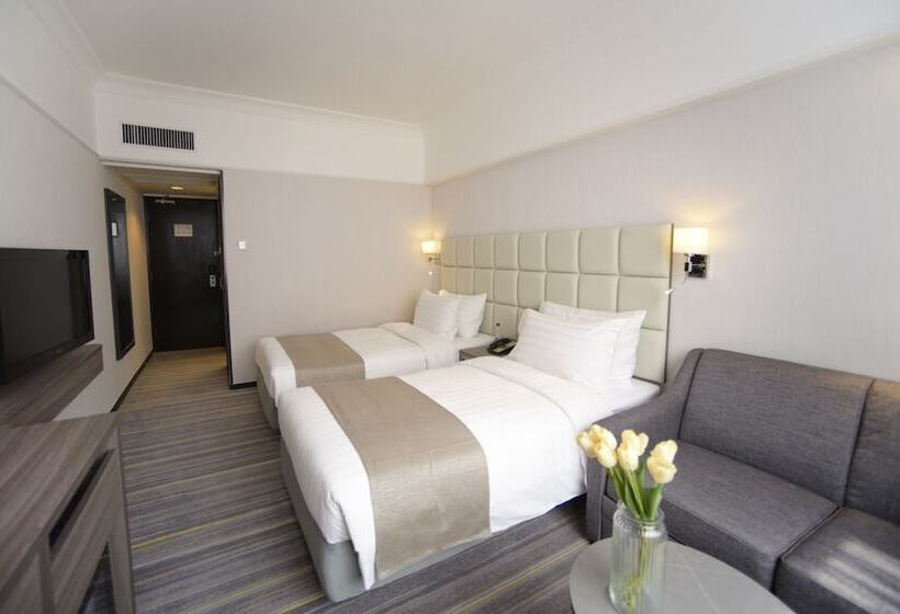 اتاق لوکس, Panda