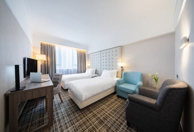 اتاق اجرایی, Panda