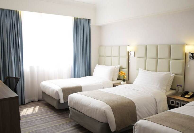 اتاق خانوادگی, Panda