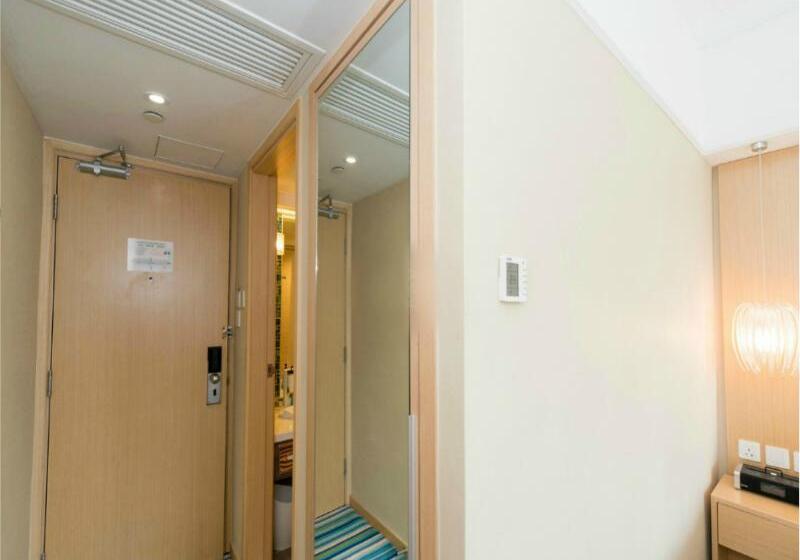 اتاق اجرایی, Panda