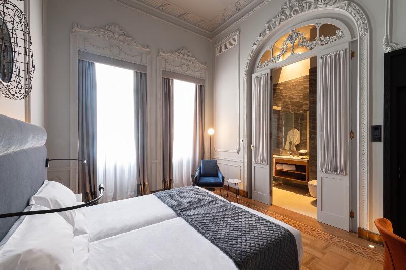 اتاق لوکس, Panda