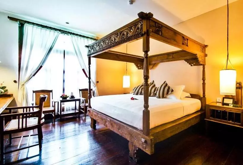 سوییت, Tugu Malang   Chse Certified