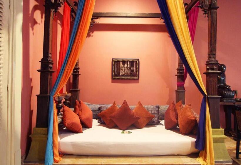 Номер Стандарт, Tugu Malang   Chse Certified