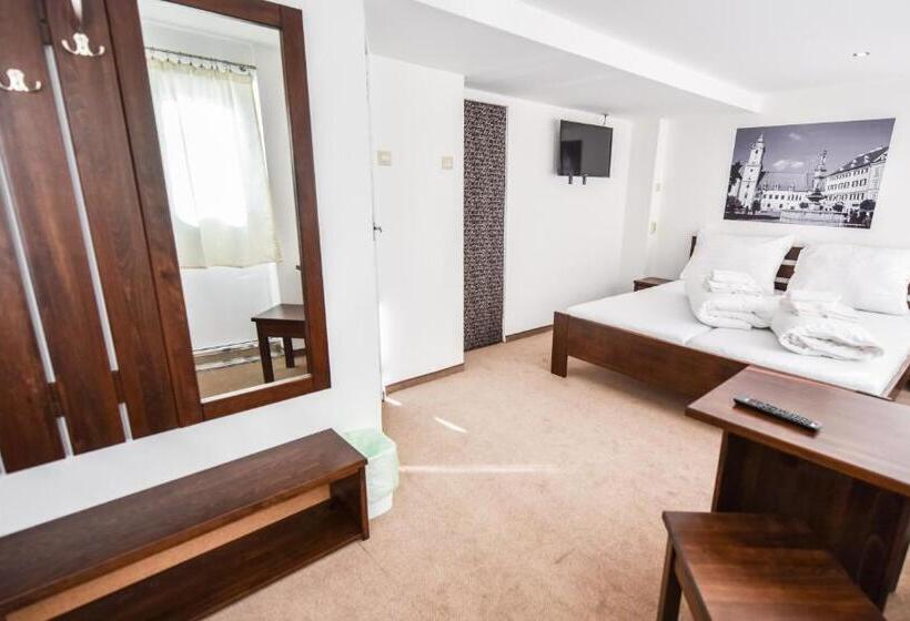 اتاق استاندارد سه نفره, Botel Gracia