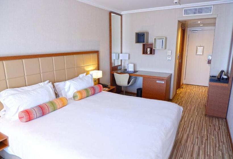 Номер Стандарт Вид на Бассейн, Ac Hotel By Marriott Ambassadeur Antibes   Juan Les Pins