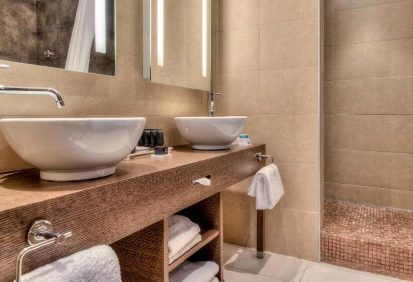 Люкс Боковой Вид на Море, Ac Hotel By Marriott Ambassadeur Antibes   Juan Les Pins