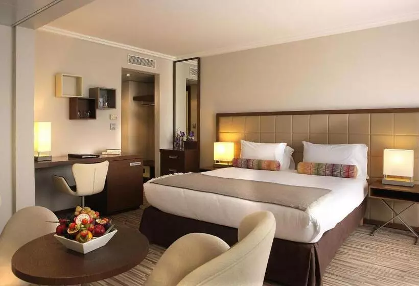 سوییت با چشم‌انداز جانبی دریا, Ac Hotel By Marriott Ambassadeur Antibes   Juan Les Pins