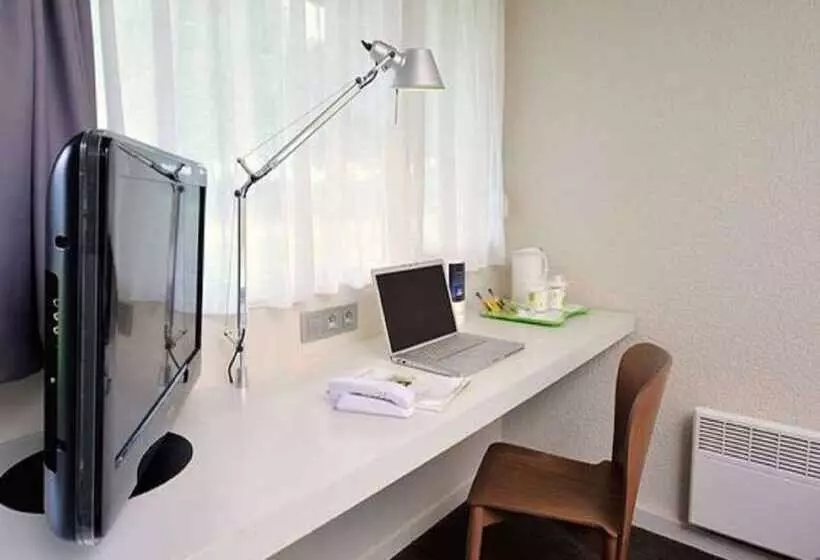 スタンダードルーム, Campanile Amiens  Glisy