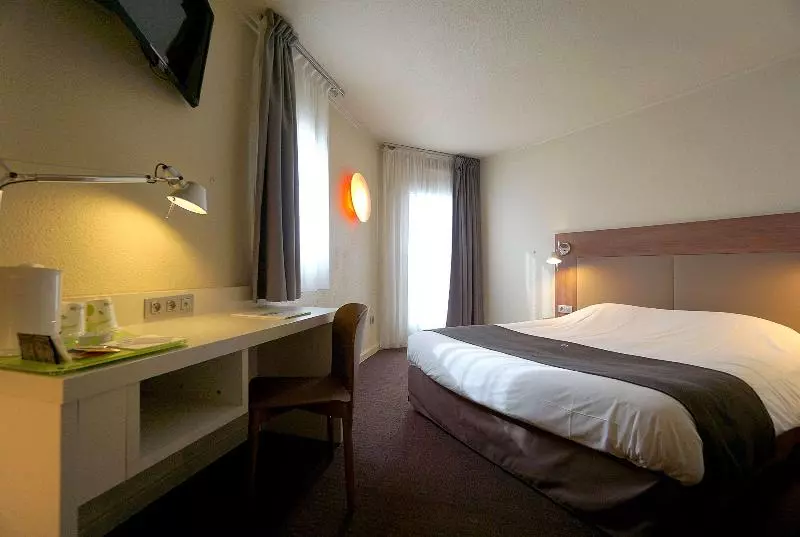 スタンダード４人部屋, Campanile Paris Ouest Chaville