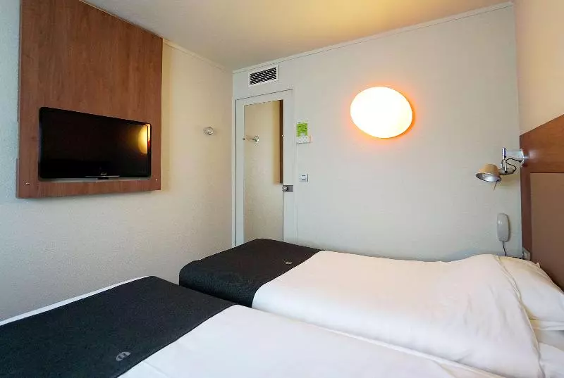 スタンダードルーム, Campanile Paris Ouest Chaville