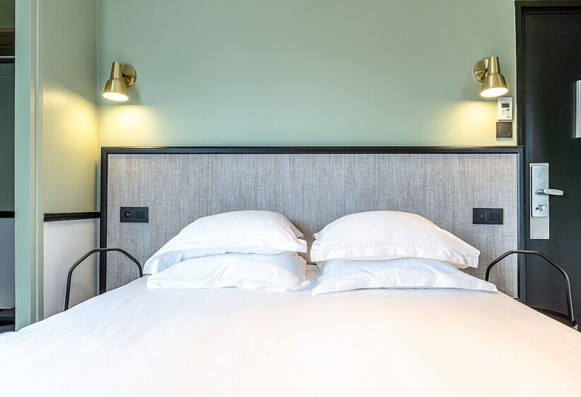 スタンダードルーム, De L'aqueduc